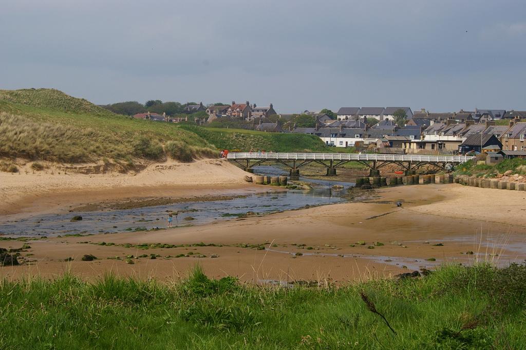 Udny Arms Hotel Newburgh  Buitenkant foto